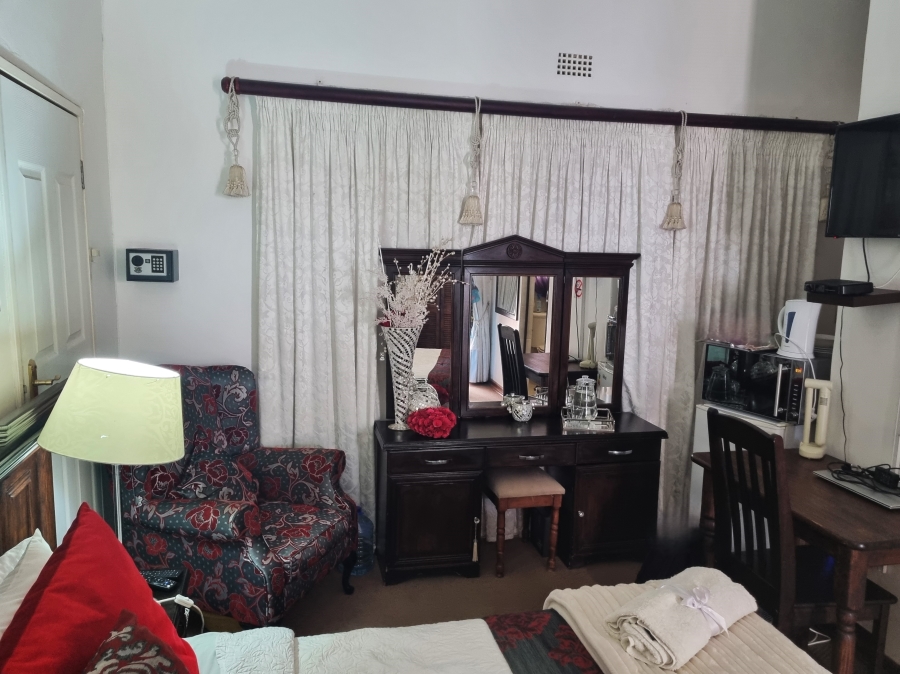 7 Bedroom Property for Sale in Protea Park North West